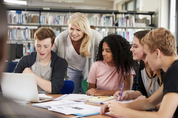 Consulter un expert en orientation pour le collège : comment le faire en ligne ?